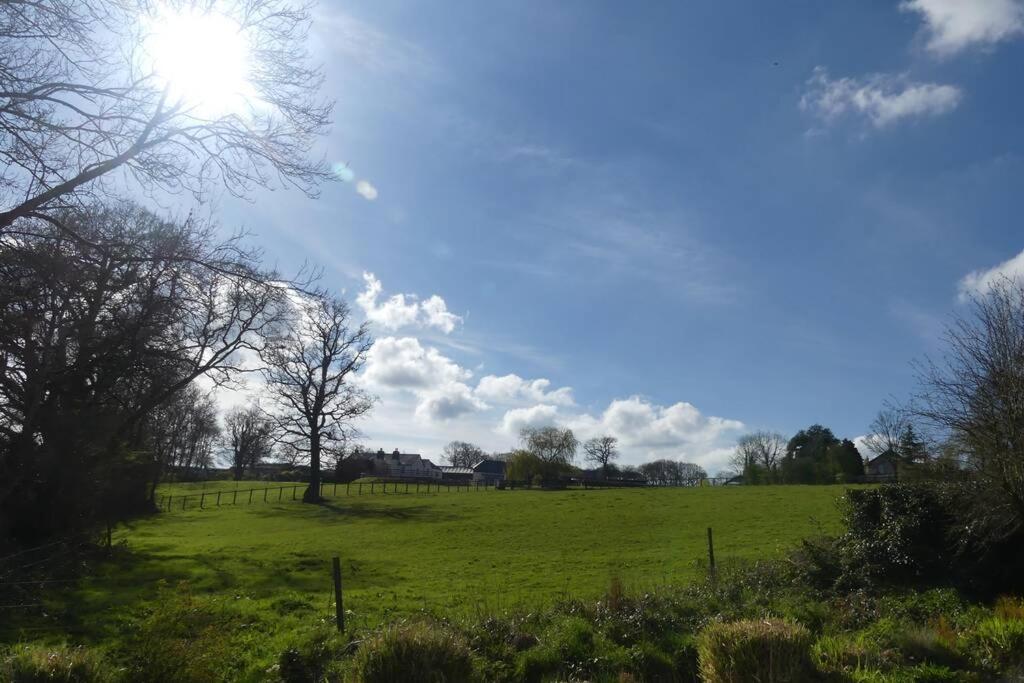 Rural 17th Century Barn * Cheriton Bishop